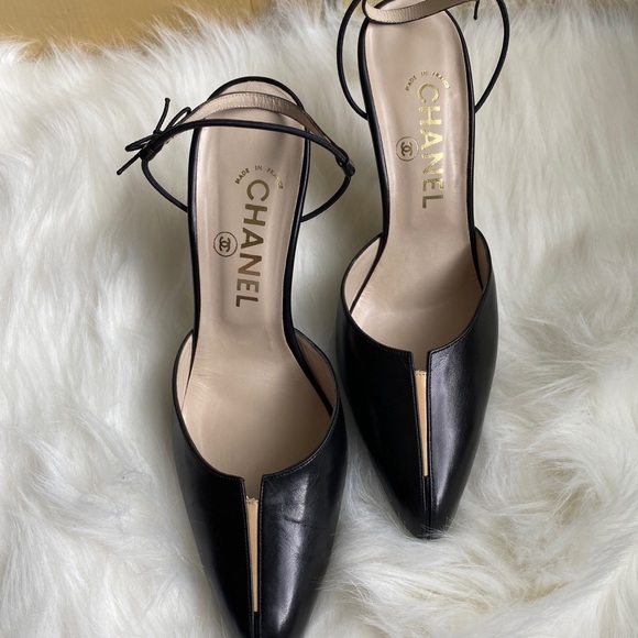Chanel Heels - Picture 3 of 7
